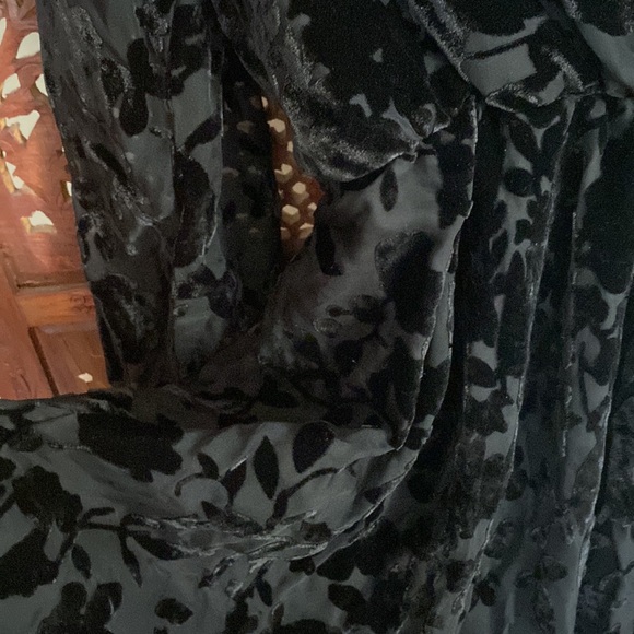 Flynn Skye burnt out black dress size s - Picture 3 of 4